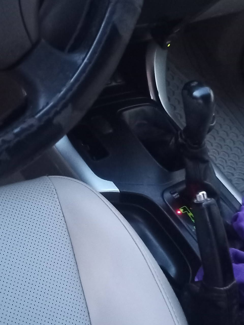 #زيرو... عليكم برادو 2008 لون سلفر رصاصي بدون اي تكيحيل السياره مكفوله كفاله عامه بس قبغ الصندوق تبديل بدون اي ضرر دخولي الكير والمحرك مابيه اي نقصص تخم تايرات جديده سنوية جديدة رقم دوليي
محرك 4000 v6 
السياره vx 
دبل اكسل
 دبل تانكي
كشن جلد سيارة ماشية 300 الف كير محرك على وضع شركه شرط
رقم السياره دهوك سعر 180وراق ومجال مكان سيارةدهوك


**إذا كنت صاحب هذا الإعلان وتريد حذفه لأي سبب، رجاءا أرسل رسالة إلى الدعم الفني**