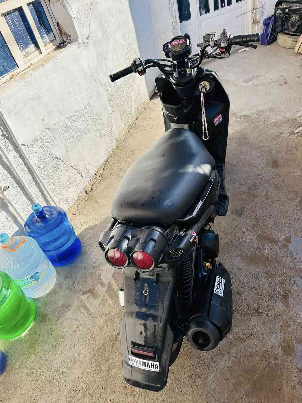 السلام عليكم
سكنس جبلي ١٤
دراجة فول نضافة اخت الرمبة 
نقصهه فقط قبق فلتر شوتة غيرة برغي مناقصهه نكرة سلف بكل وقت مكينة خير من الله كهربائيات كلة شغال ولباقي كدامك

السعر ٩٠٠ 
مكاني الشعب 
***********
