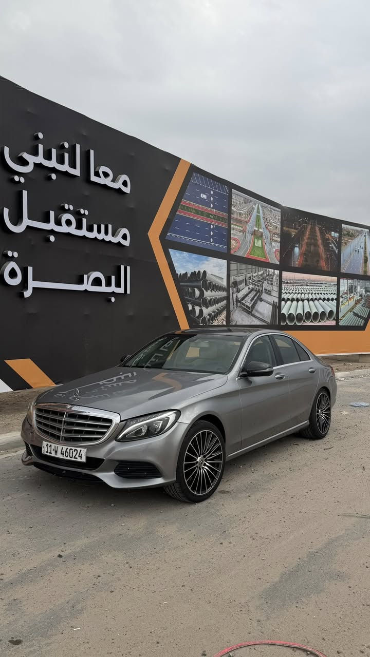 السلام عليكم مرسيدس بنز موديل 2015سياره كفاله من الضربه بيها قطع كلير فقط
محرك كير كله خير من الله سياره حلوه ومناسبه للجناي سنويه وهزه جديده بسمي السياره ويل جديد هسه شديته ب 10اورق 
سعرها قفل 165من الاخير ***********مكاني بصره بالقبله
