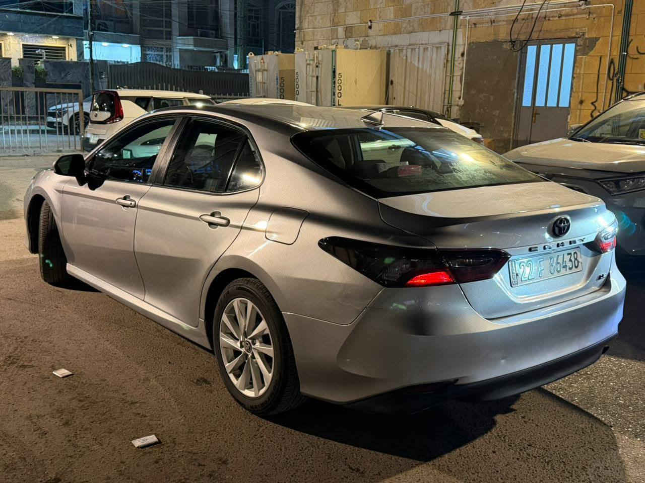 كامري 2022 le بانزين 

مواصفات عادية ماشية 35 الف مايل فقط 
رقم اربيل باسمي تحويل مباشر 

حادثها قطعتين باب السائق و الخلفي فقط
و بيها ملاحظات موضحهن بلصور مثل بارد بلجاملغ الخلفي و شخط بلباب 

الباقي كفالة على وضع الشركة ما بيها اي نقص 
مكينة كير تبريد صدر كولشي مكفول 
شرط الفحص

السعر 🔴 195 🔴 و بيها مجال تعال شوفها و بيك خير و تدلل او مراوس اذا اكو 

مكاني بغداد الغزالية 

للاستفسار اكثر 
‏‪***********‬‏ بغداد, العراق
