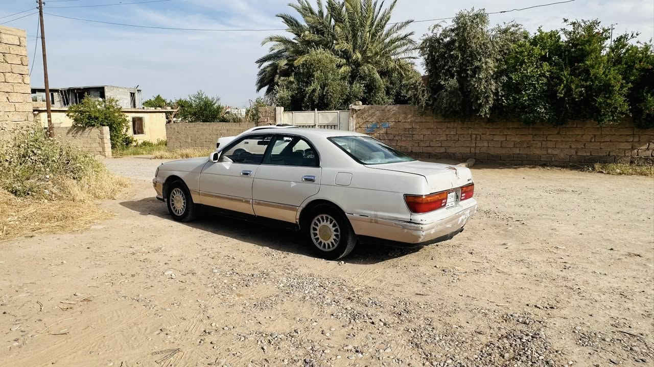 سلام عليكم سياره اللبيع مكصوص ومسجله ورقم بغداد ألماني شرط تحويل وكاله محرك وكير شرط وصدر شرط باور مي كهربايات كلها شقاله السعر 31وبيه مجال و بس بيع فقط مكان السياره الشرقاط بعاجه ***********
