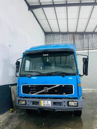 ڤالڤۆ FL220 • ٢٠٠١ • تانکی ١٢٠٠٠ لتر