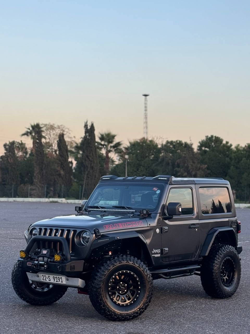 السلام عليكم
جيب رانكلر 💪
موديل 2020
تك باب 
الوحيده بهذا التزويد
المسافه المقطوعه 81000 ميل
سياره فول تزويد امريكى
عليه دعاميات ARB
دبلات فوكس 
ويل ميثود امريكي
ونج ماركه وارنWARN
فندرات المنيوم اصل امريكي
عليه ستيرن فايبر كاربون
الضرر بيه قطعه وحده صبغ بدون دواخل
💵💵السعر خاص💵💵
العنوان اربيل
او اي استفسار الاتصال
☎️*********** واتساب
☎️***********واتساب
