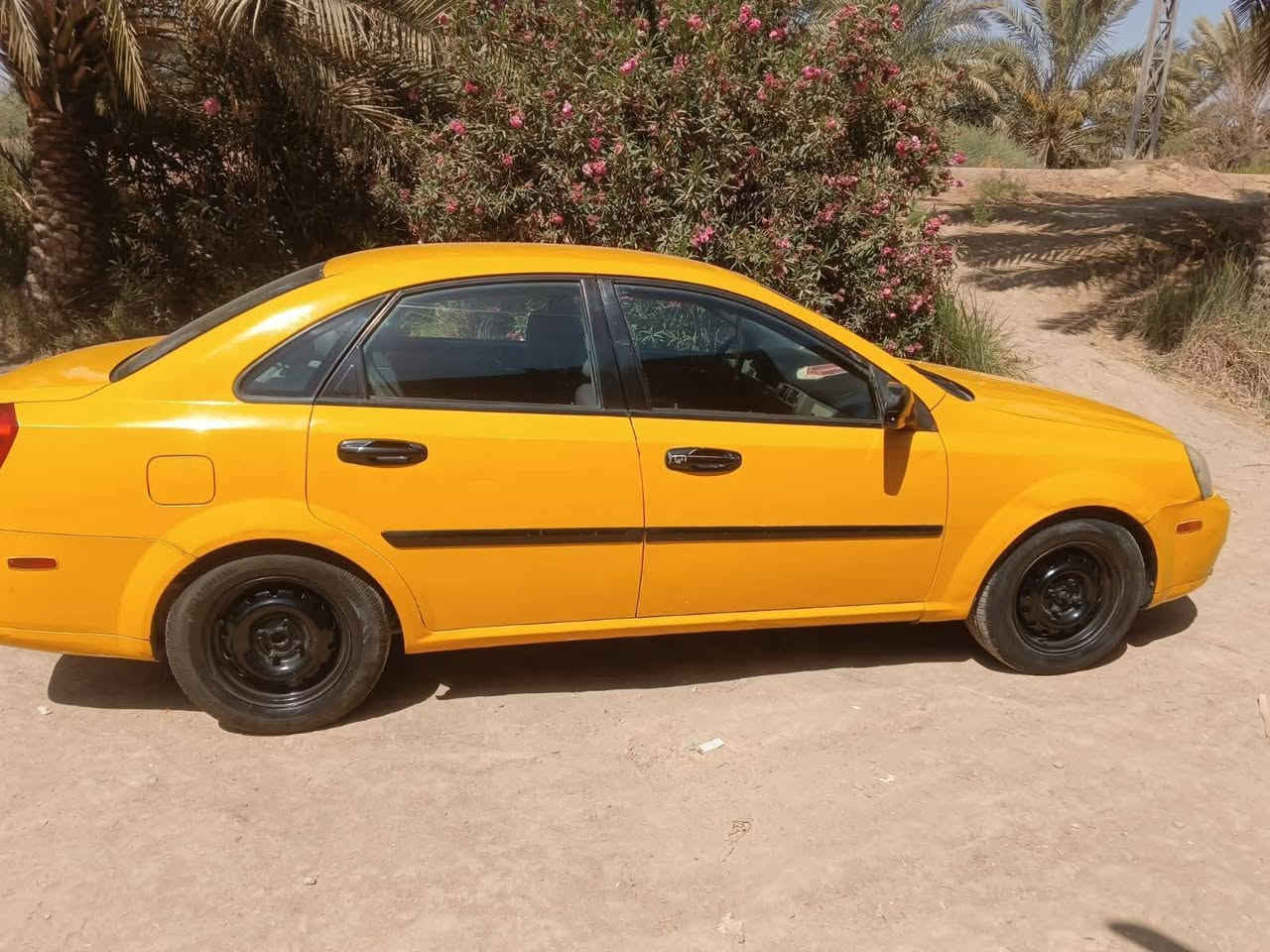 سلام عليكم 
فورنزا 2008 سياره بأسمي رقم ذي قار سنويه ل2030 مكينه جديده لاتنقيص ولاتبخير صار شهر من شادها مال كصه  كير اتو تبريد شغال ثلج حداديه جديده باتري جديد كهربائيات كلها شغاله سياره احلى من الصور سعر  55 وبيها مجال ماعليها غرامات والهيئة تطيح من السعر 
للأستفسار *********** موجود وتساب
