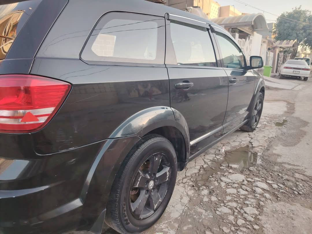 بسم الله تبارك الرحمان 
اخوان اقره التفصيل وخابر واني خادم
دوج جورني موديل 2009رقم اربيل دولي سنويه جديد بسمنه نفس الوقت تحويل وكاله حاضر 
مكينه 6V 3500بشرط مابي صرف بانزين   
كهرباء كله شغال ايبس شغال قفل مركزي 
حداده كله جديد دخله كل بلاد بدون ضرر ولا صبغ بس جاملوغ امامي بي شويه صبغ  وذ مراوس بسياره ناصيه اروس ساكن كفري ديالى سعره 82وبي مجال ***********
