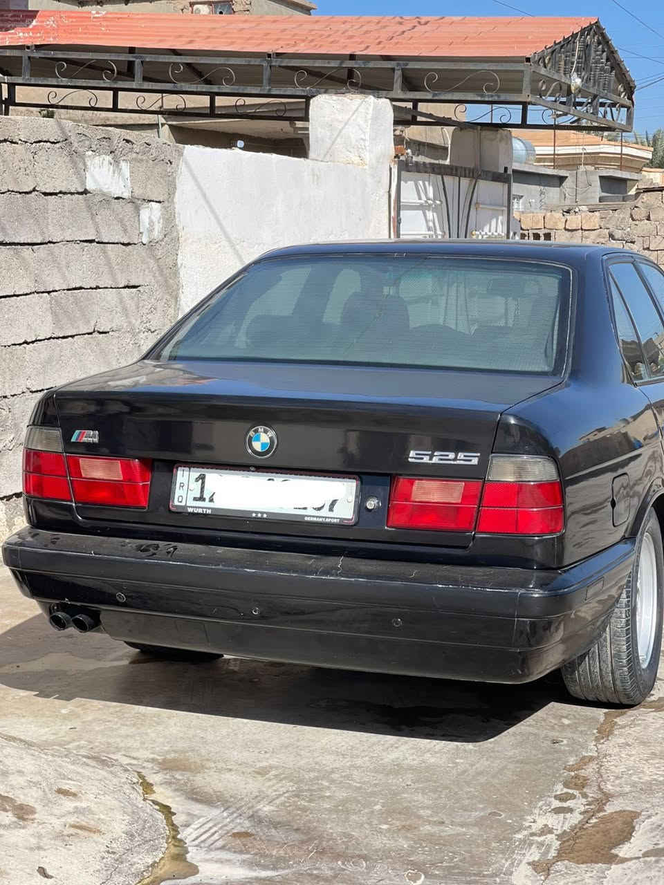 ,ًماشالله تـــبارك الله .
.
سيـــاره (BMW)..🇩🇪
.
مـــوديل (١٩٩٥)
.
حــجم (525)
.
مــحرك فــانوس )
.
صــبغ عام جمـاليه فقط 
.
تــبريد ثــلج ❄️.
.
الــعنوان ( صلاح الدين ) قضاء الشرقاط 
.
مــسجلا بسمي 
.
بـــيع او مـــراوس 
.
للأستفسار الـــتصال على الــرقم .
.

(‭***********)‭
