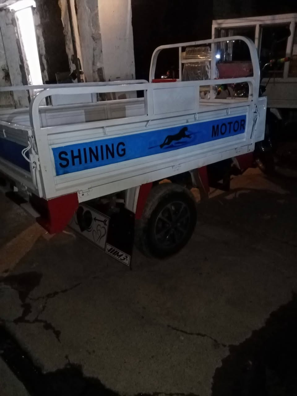 السلام عليكم ورحمه الله اخوان ستوتة للبيع فحل موديل 20 العنوان ديالى للتواصل فقط على  هذا الرقم ***********
