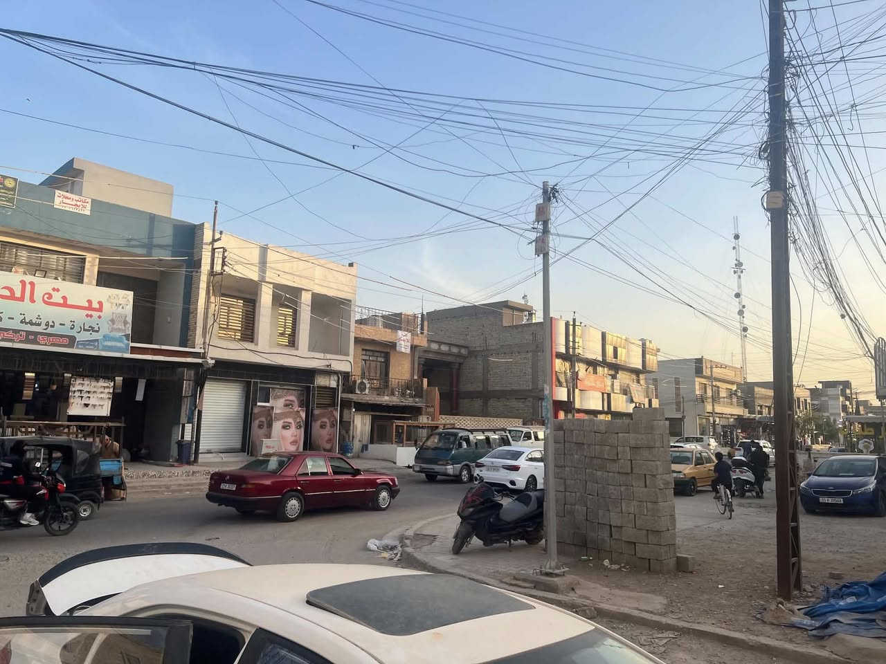 شقق لليجار  آخر موديل الطابق الثاني ٣٥٠
الطابق الثالث ٣٠٠
نضافه كهرباء ماء كلشي متوفر. مدارس قريبه أسواق قريبه عنوان الزعفرانيه شارع الكهرباء صيدليه نبع الخير


**إذا كنت صاحب هذا الإعلان وتريد حذفه لأي سبب، رجاءا أرسل رسالة إلى الدعم الفني**
