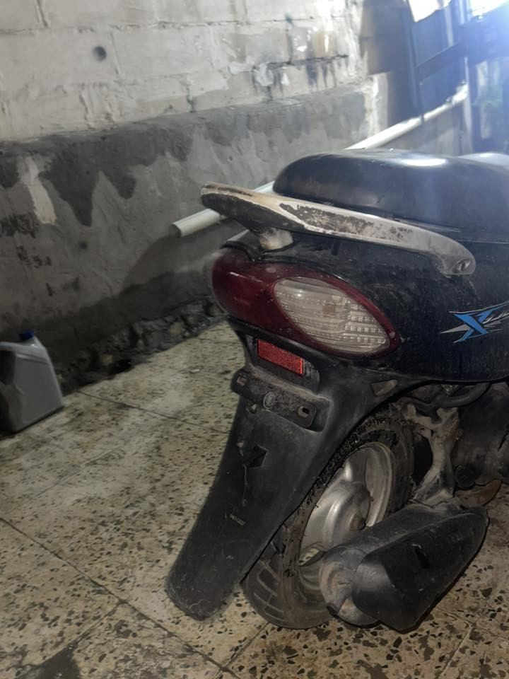 سلام عليكم دراجه قجمه بيها نقص  دشبول باتري كابرتير دراجه شغاله بس تكطع اني ابيع كوم حديد دشبول لامامي موجود اني شايله تقص براغي دراجه قيم الي يرضي الله مكاني بغداد الحريه او دولعي ***********
