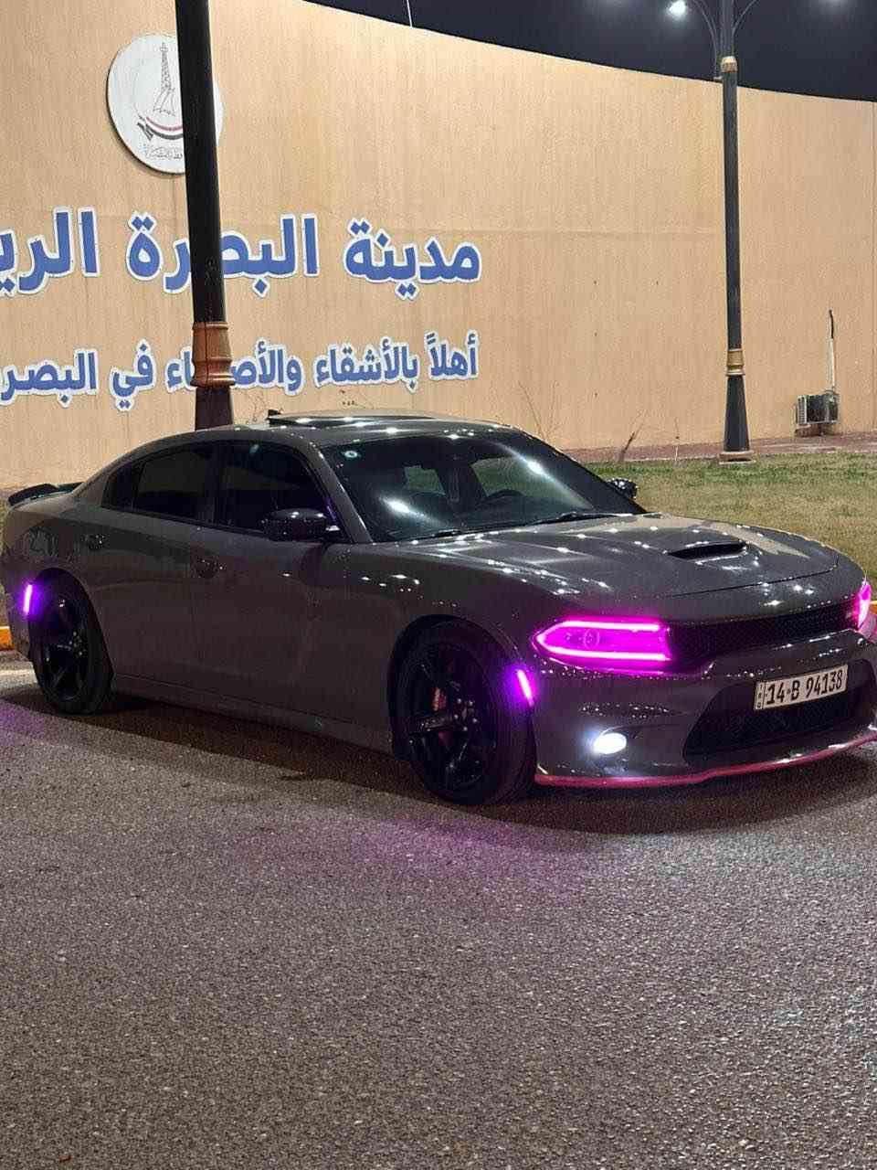 دووج جارجر 2018 اس ار تي فول الفول اعلى مواصفات 
عليها إضافات حلوه 
سياره جديده ومرتبه بدون اي نواقص 
كفاله من كلشي 
تقرير مياه امطار 
مكينه بلاد ما مفتوح بيها برغي 
رقم بصره باسمي 
جاهزه من جميع النواحي 
مكينه كير حداده تايرات كله جديد 
مكانها البصره 
*********** البصرة, العراق
