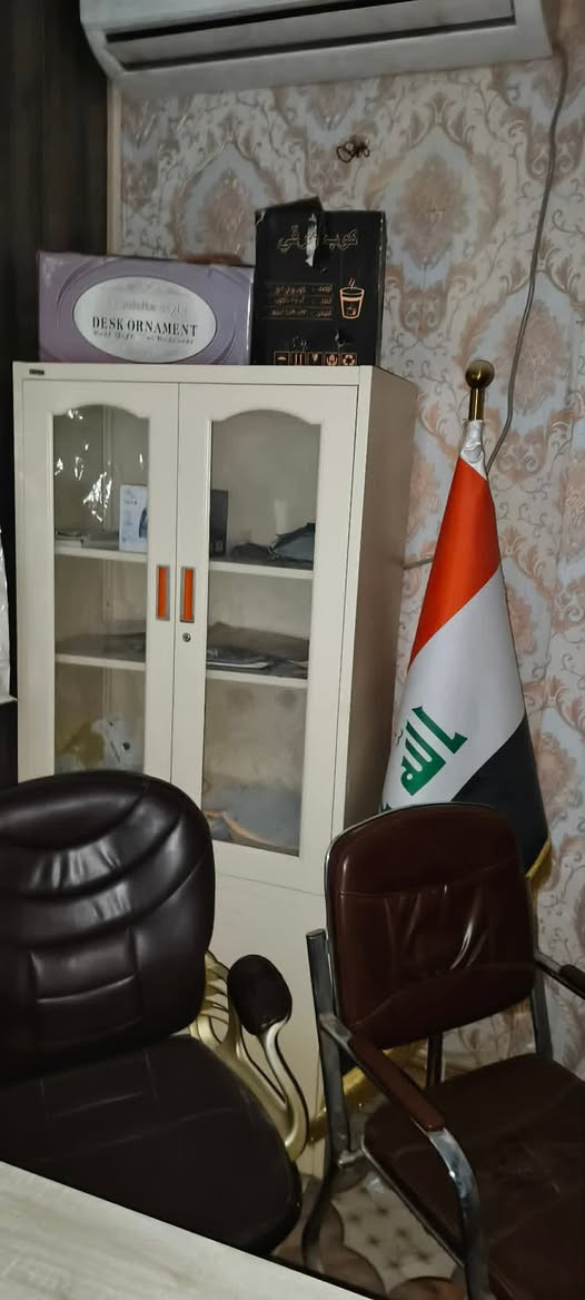 اثاث مكتبي للبيع استعمال قليل
سبلت طنين + كراسي عدد 5 + لوكر + ميز مكتبي+دولاب 
مكانهم خاجية شارع اربعين


**إذا كنت صاحب هذا الإعلان وتريد حذفه لأي سبب، رجاءا أرسل رسالة إلى الدعم الفني**