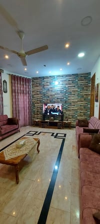 الرواد الحاكيه • ٢٥٠م • بناء حديث