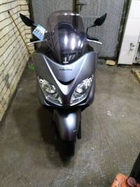 للبيع 0ـ8 كاملة من كل شي  شخوط بسيط من صفحة اليسره إذا جاي تلاحظون   1...