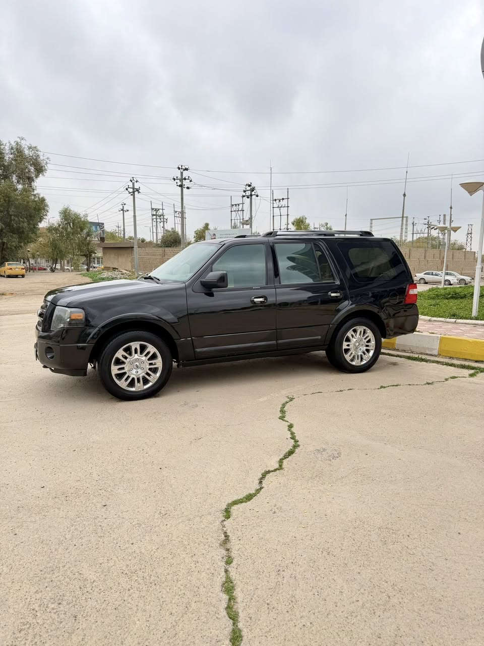 فورد اكسپديشن 2012 فول مواصفات لميتد دبل اكسل(فور ويل) ضد التزحلق 3 مقاعد 💺 كوشن تبريد مركزي ڤوليوم تحديد سرعة سلايت 3 شاشة كوشن جلد وكهرباء بارد وحار باب جك لايتات زينون دوسه كهربائي ⚡️ حاسة وكاميرا گير ومكينة واكسل بشرط رقم وسنوية جديدة 🆕 بشرط تحويل وكالة كل الجسم على الشركة  مسوي سيرڤس عام 

مكان : كلار
سعر:185$ ومعاملة 
رقم:***********

فورد اكسپديشن 2012 فول موصفات لميتد  ده بل اكسل دزه خليسك 3 ريز كوشين تبريد مركزي فوليوم تحديد  سرعه سلايت 3 شاشه كوشين جلد و كاره باو  سارد و گه رم  ده ر گاي جگ لايت زينون  دوسه كاره باي حاسه و   كاميره  گيرو مكينه و اكسل بشرت  ره قم و سنوى تازه يه  شرت تحويل وه كاله 
هه مو كياني بشرت سير فس عام كراوه 

شوين كه لار 

سعر  185 $ معامله 

***********
