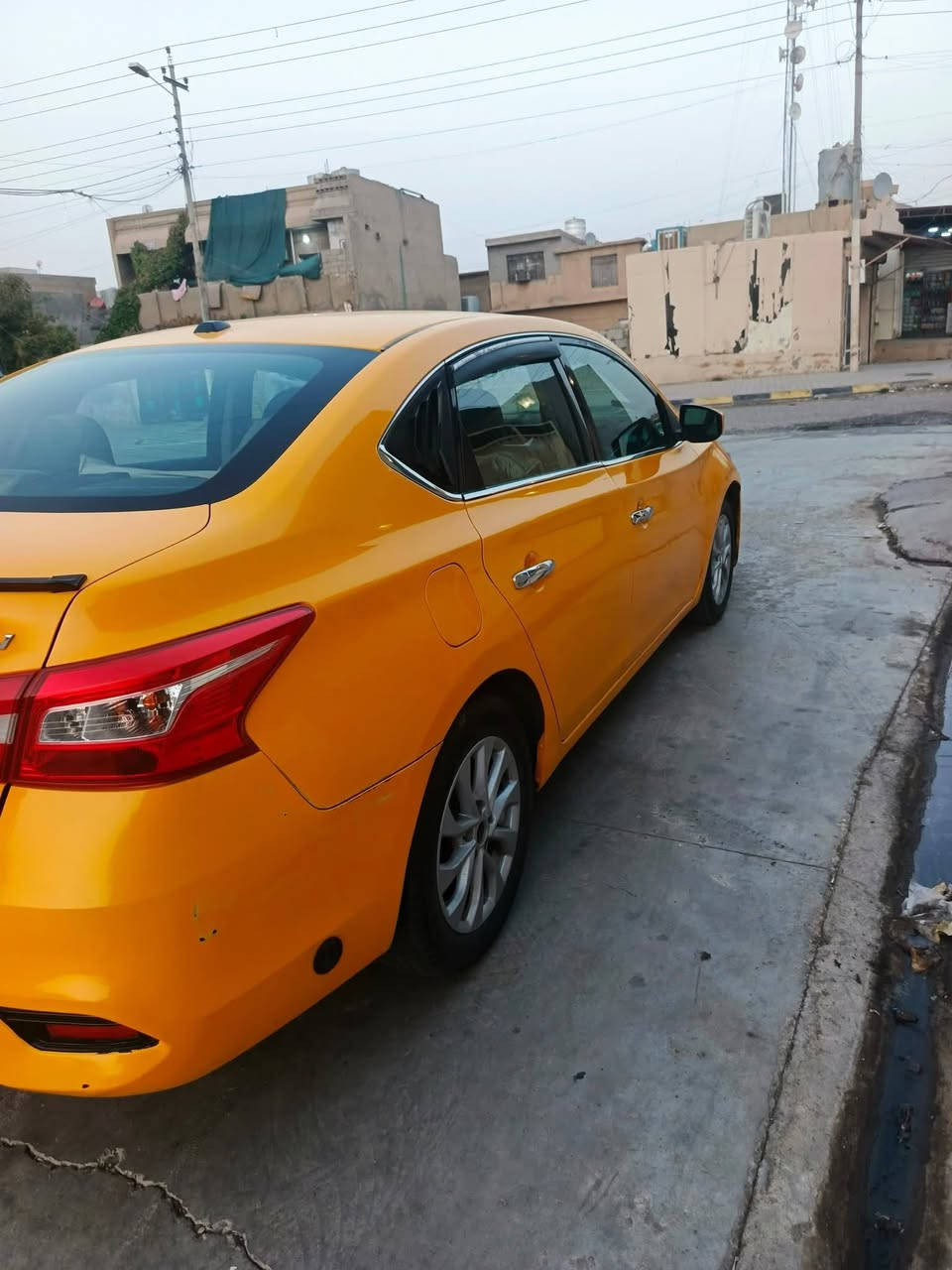 سلام عليكم اخوان نيسان سنترا البيع  او مراوس  حسب اقناع
موديل 2019 مواصفات SR
*بصمة
*بصمةابواب وصندوق
*شاشة لمس كار بلي
*كاميره واسعه 
*شاشةاعطال
*تبريد بيانو 

*لايتات زينون عالي ناصي بلجكتور 
*محرك 1800
*كير cvt+اوفر درايف 
* بي منظومة غاز
................................
سعره 120وبيه مجال 
مكاني كركوك الاتصال على الرقم ***********
