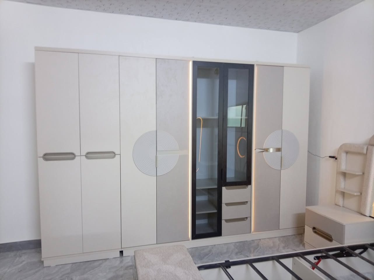 البيع غرفه نوم تركي اصلي 10 قطع
اسعار جمله معا شد ونقل مجاني جميع محافظات
غرف ضهر بلوك برغي جوي حديد
صبغ حراري ضمان فتح وشد أكثر 10مرات
*********** واتساب
*********** واتساب
