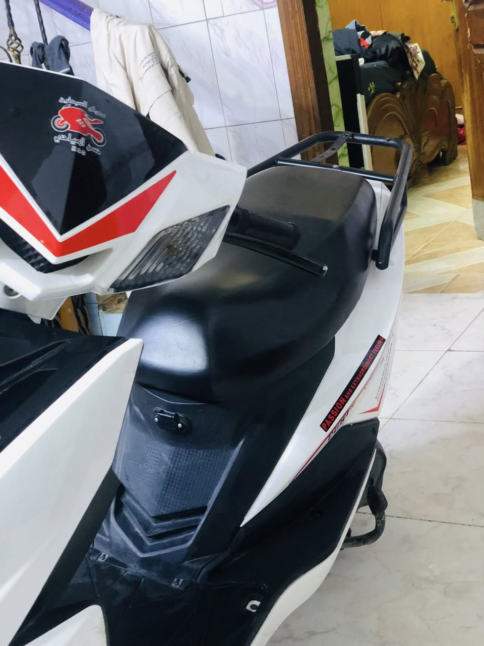 سلام عليكم دراجه شحن للبيع نوع سكنس
السعر ٤٢٥ وبيها مجال 
رقم الهاتف ***********
