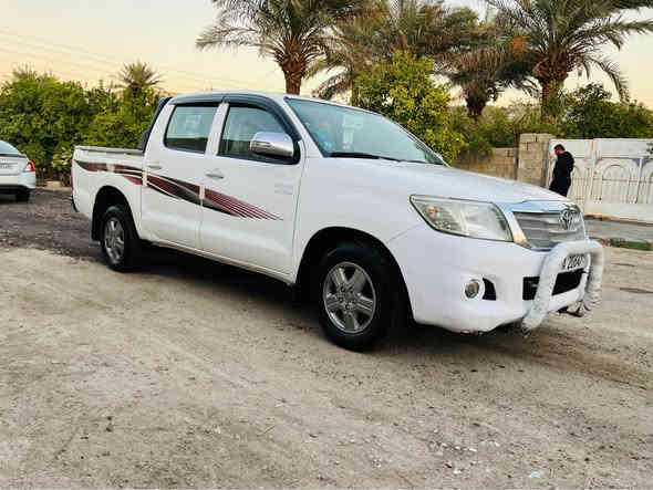 تويوتا موديل ١٢ سياره جديده بيهه صبغ جاملغ خلفي بس رش اثر طخه بسيطه لباقي كفاله سياره بسمي تحويل مباشر مشروع وطني رقم واسط الجديد السعر 175 مجال بسيط ‭٠٧٧٢ ١٣١ ١٩٠٣‬ بغداد
