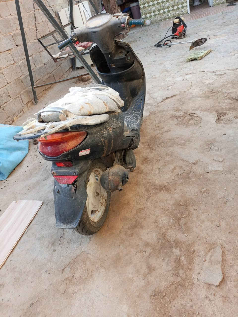 السلام عليكم دراجه دولفين سعر 120 وبيها مجال بيع متوازي عوزها بس بلك دراجه شغاله


**إذا كنت صاحب هذا الإعلان وتريد حذفه لأي سبب، رجاءا أرسل رسالة إلى الدعم الفني**