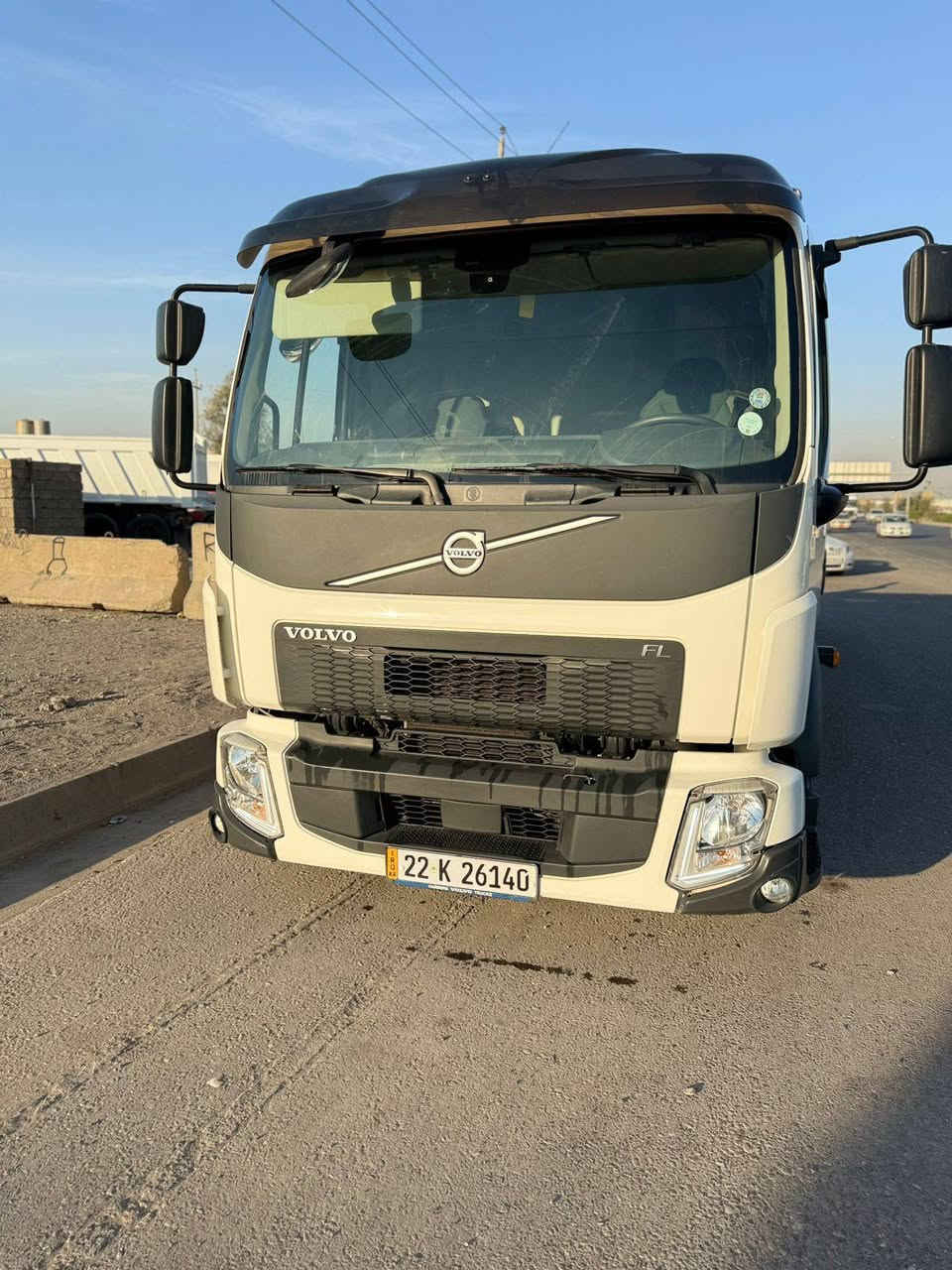 فولفو كرين موديل 2020
السيارة بحالة الوكالة اخت الزيرو محرك كير اكسل شاصي كلة بالشرط 
المواصفات
 محرك  4L210 كير ZF اوتماتيك
رادر كامرة امامي
تحكم استيرن
قفل سرعة بالرادار
ثلاجة ، تدفئة تبريد بغاز الشركة
جام كهرباء مرٱة كهرباء
الامامي سبرنك
الخلفي جوبلس موازنة رفع + تنزيل
مواصفات الكرين
نظام هيدروليك بلاد شركة 
كرين يونك 3700 الحديث  5 سلايت كونترول
اربع ارجل 
بودي نزال سطحة طول ٦ ونص
اجناب متحركة وتنفصل مع البوابة الخلفية 
ونج سحب السيارت 5 طن 
رقم اربيل جاهز تحويل فوري
عنوان السيارة اربيل
موبايل***********
***********
