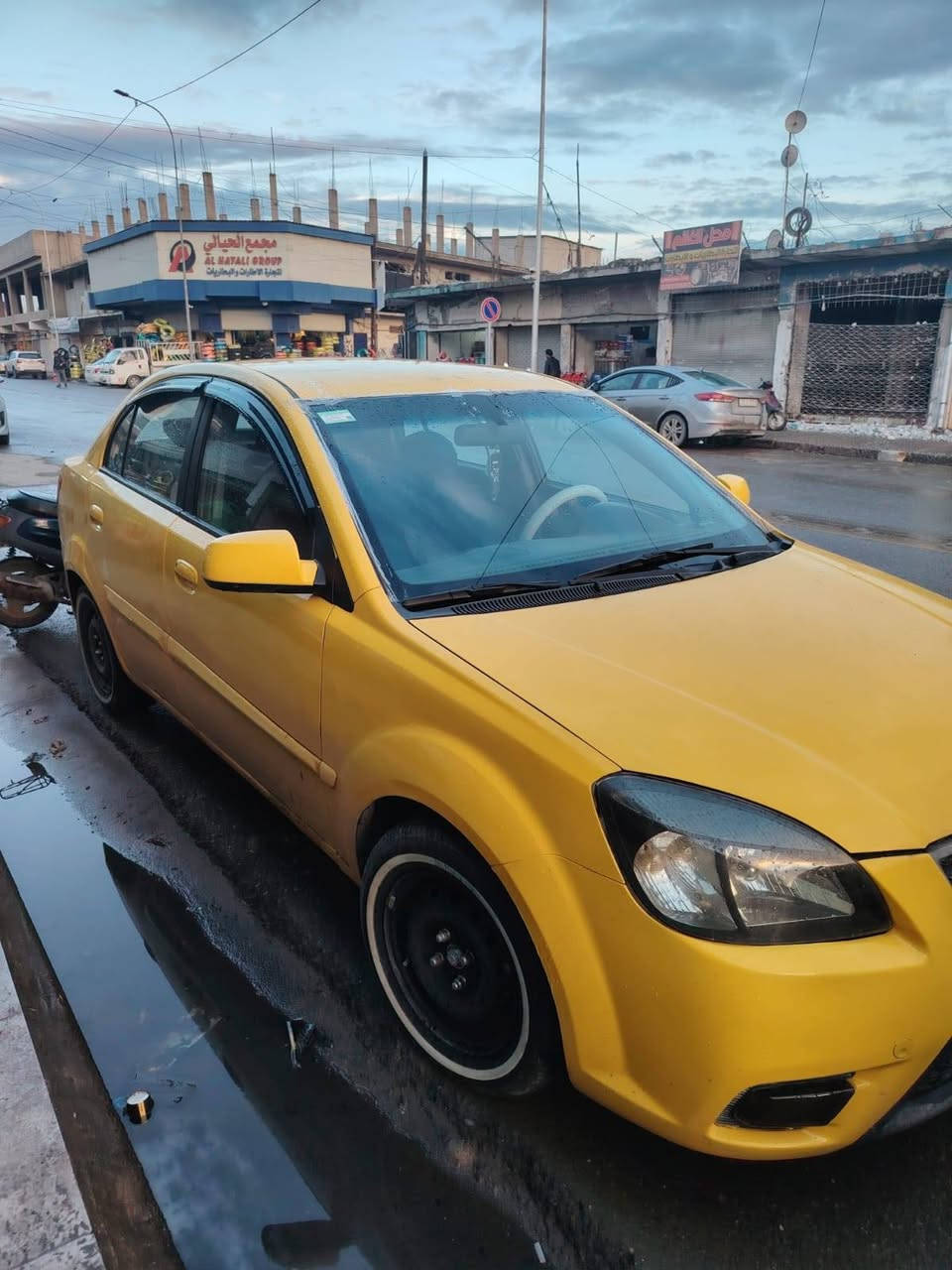 السلام عليكم
كيا ريو 🚕 
وأرد أمريكي 🇺🇲 
موديل 2011👋
رقم نينوى صدامي 👋 مطلوبة هيئه على الشاري 
كاربون بانزين ⛽ شرط التحويل 🚦 
محرك 16 محرك وكير شرط 👋 
طخم تاير طخم امامي خلفي جديد 👋 
تبريد ثلج 🥶 مكيف الهواء 
📢ظررها جاملغ وبيها داخل والباقي تلقيطات مال تكسي وكدام العين 👀🛑#السعر 75$💸 وبيها مجال 
#العنوان #الموصل #موصل_الجديده قرب جامع الايقظه شارع البطاريات 
🛑 1️⃣ اوقات العمل🕰️الاتصال من الساعه التاسعه صباحا الى الساعه العاشره ليلا🛑
🛑2️⃣بلتلفون قفل ماكو تعال ودفع سعر اليعجبك 🛑
#مكتب_ارض_السلام #لبيع_وشراء_السيارات 
🛑 #باداره/ سلام الراشدي 
***********📱كورك 📞
***********📱اسيا📞
