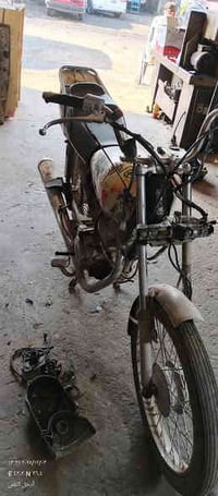 عندي مطور يرني البيع طلب عليه 200عله حلتو البيعو الرقم ‏‪07518802084‬‏