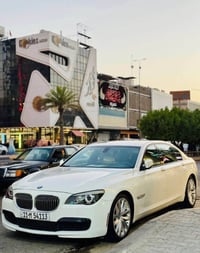 بي إم دبليو 750li • ٢٠١٢ • كربلاء