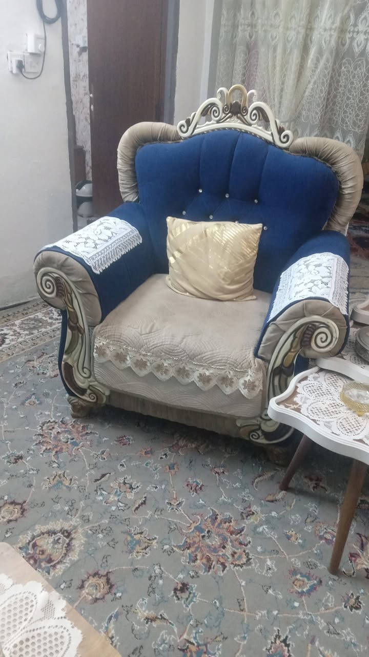 للبيع كلمن وسعره فدوه لحد يكسر بل سعر اخيتكم ومحتاجه على مود بنتي وأريد ابيعهن


**إذا كنت صاحب هذا الإعلان وتريد حذفه لأي سبب، رجاءا أرسل رسالة إلى الدعم الفني**