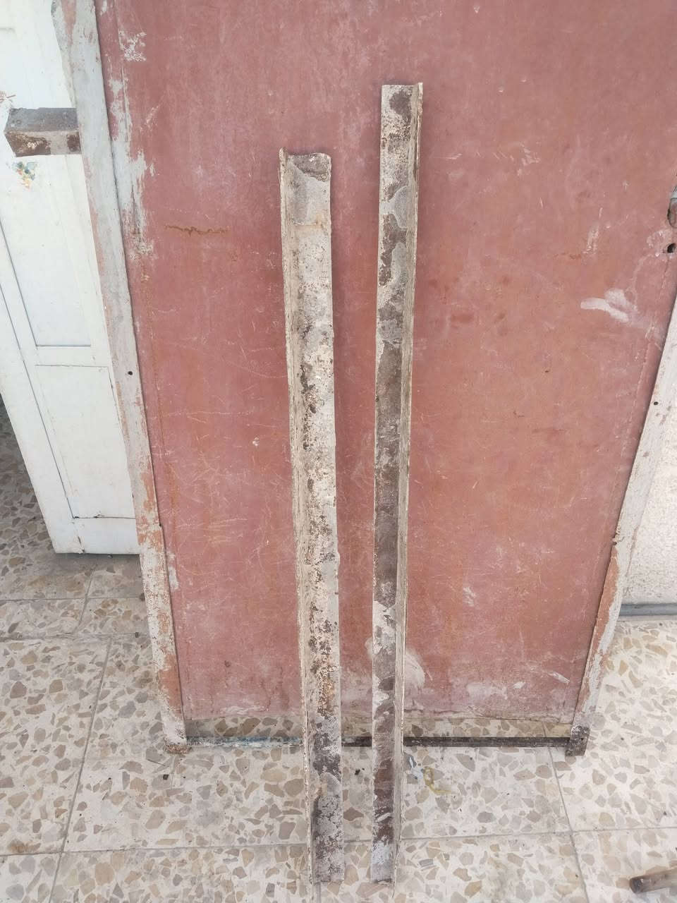 بيبان الطول ٢متر العرض ٧٠ سم سعر الواحد ٥٠ وزوج الزواية ب٥٠٠٠ مكاني بغداد منطقة الحميدية


**إذا كنت صاحب هذا الإعلان وتريد حذفه لأي سبب، رجاءا أرسل رسالة إلى الدعم الفني**