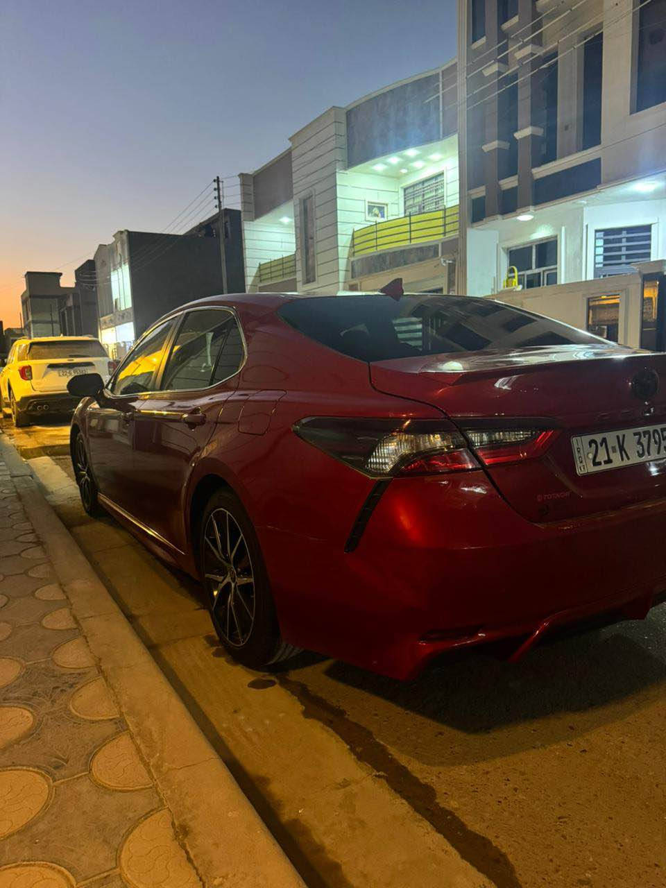 كامري ٢٠٢٢ seنص فول بيها ٣ قطع ونص بدون دواخل بدون ايرباك رقم سليمانية بسم عربي كير مكينة تبريد تخم تاير كل جديد كل نقص مابيها مكاني بغداد الدورة للستفسار *********** بغداد, العراق
