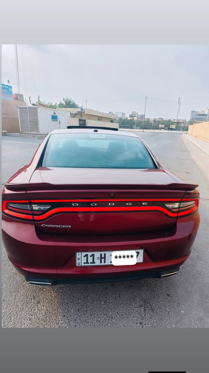 جارجر sxt 2019
سياره كلين محرك ٣٦٠٠ لون كرزي فتحة سقف تشغيل عن بعد كامره حساسات رقم بغداد وبعد بيه اهواي مواصفات بيه بارد كد شبر بالجاملغ الخلفي 
***********
***********
