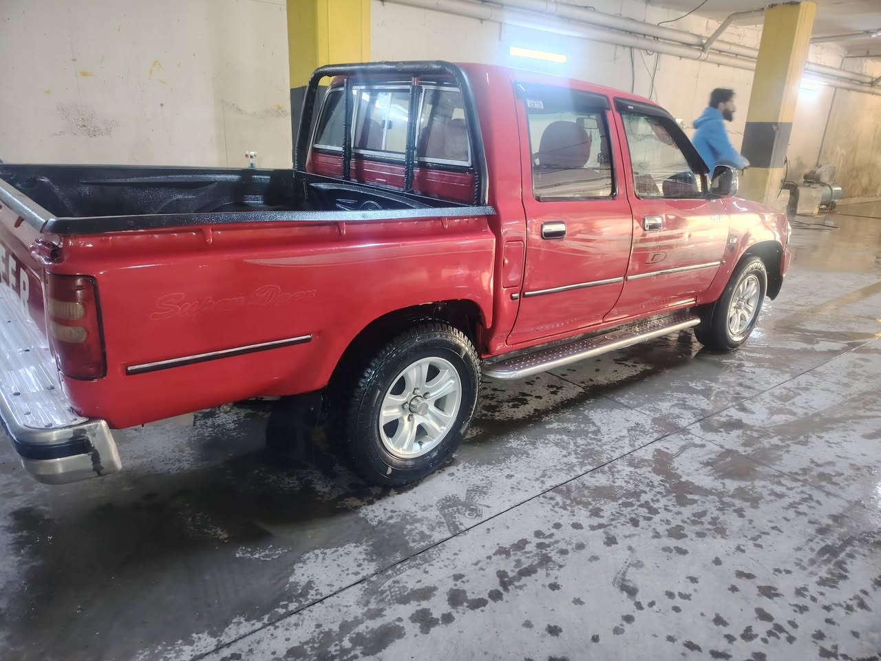 سەرەتابەناوی خوای گەورەومهرەبان 
پیکاب دێر 
مۆدل2012
یەک جامڵخی بۆیاخە 
سەنەوی هەتاوەکو
نزیک 2028تازە
تەحویل بەشەرت 
خرامەبەشەرت 
چوار تایەی لۆکی لەسەرە 
دینارمەسرەفی تیانیە 
100هەزار ڕۆشتووە
توندوتۆڵی بەشەرت 
ئەگەر مشتەری نی سەرمان مەهێشێنن 
ژ.م***********
