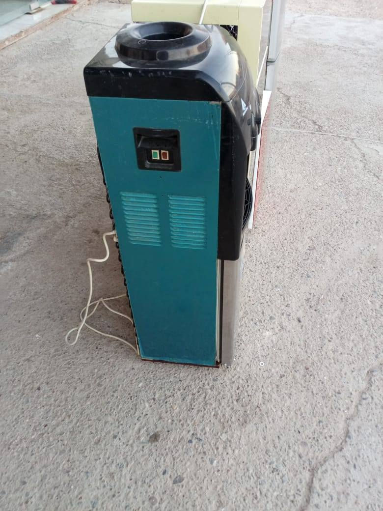 السلام عليكم ورشة المصطفى لبيع تصليح الثلاجات الغسالات المجمدات البرادات بئنسب الأسعار يتوفر ثلاجات من ٨قدم الئ ٢٠قدم أسعار مناسبه يتوفر برادات بلاديات بسعار مناسبه ***********
