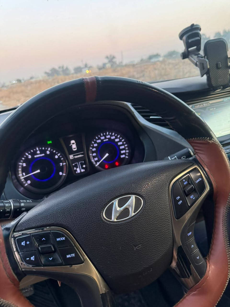 من رخصة لادمن سلام عليكم ازيرا 2013خليجي لون اسود مكينه 6سلندر نص فول تحكماة ستيرن كشنات دتفئه بردات جانبيه+خلفيه بلاد داخل لونين اسود وبيجي تخم تاير جديد 
السياره مكفوله من الدعاميه ل دعاميه السياره خير من الله 
ترايك بصره السعر 130ورقه لاتصال ***********مكاني بغداد
