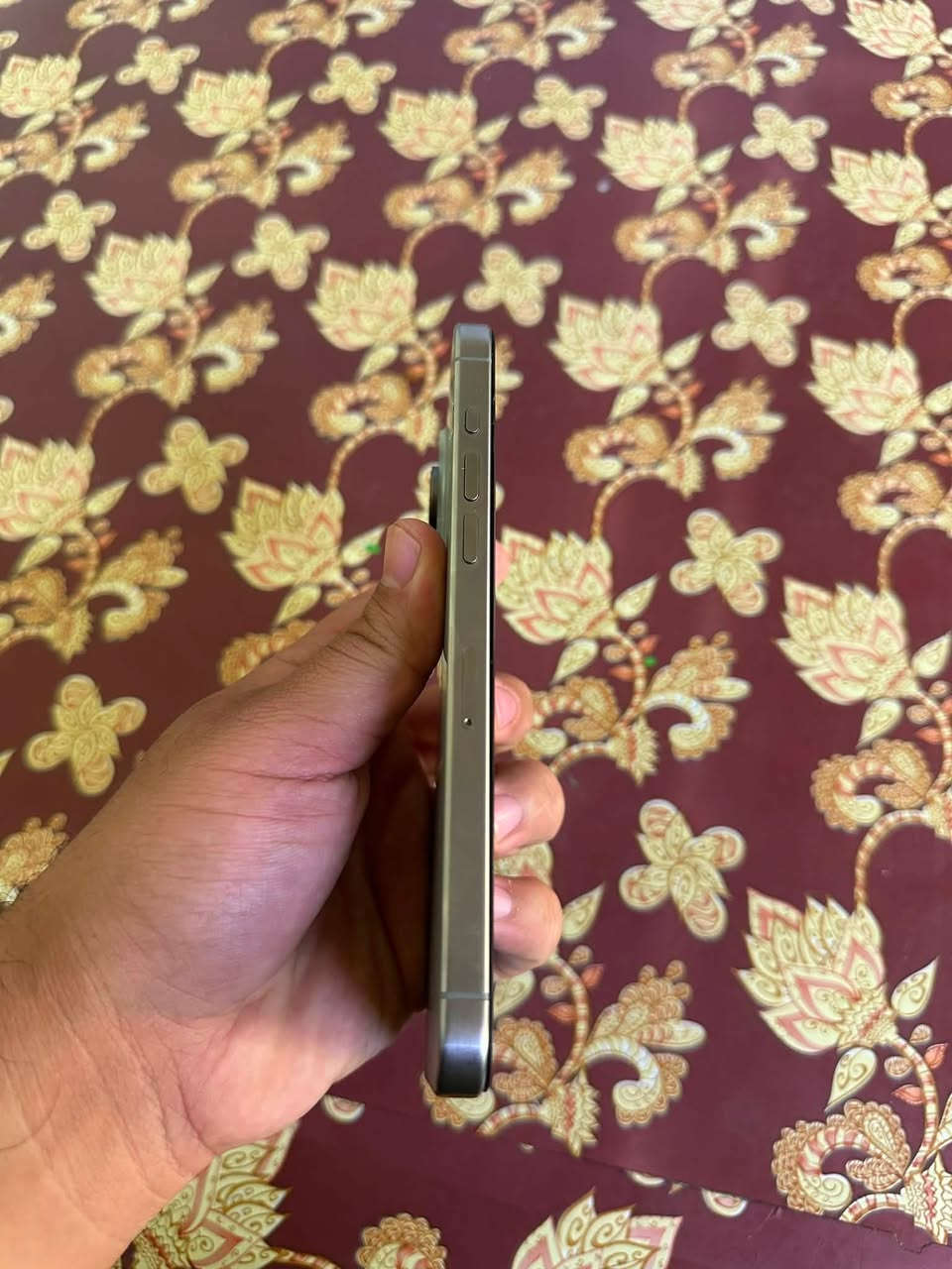 ايفون 15 برو ماكس
ذاكره 256
بطاريه 86
تك سيم ِ
فقط مبدل شاشه بصمه الوجه شغاله سعرِر 700 الف
***********
***********
