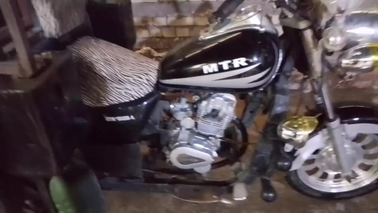 سلام عليكم ستوته ام تي ار
البيع مديل ١٦ اوراق اصولي 

جاهزه ماكينه ٢٣ تخم تاير 

كهربياتها كله جاهزه برغي متخصر عليها *********** بله عماريه
