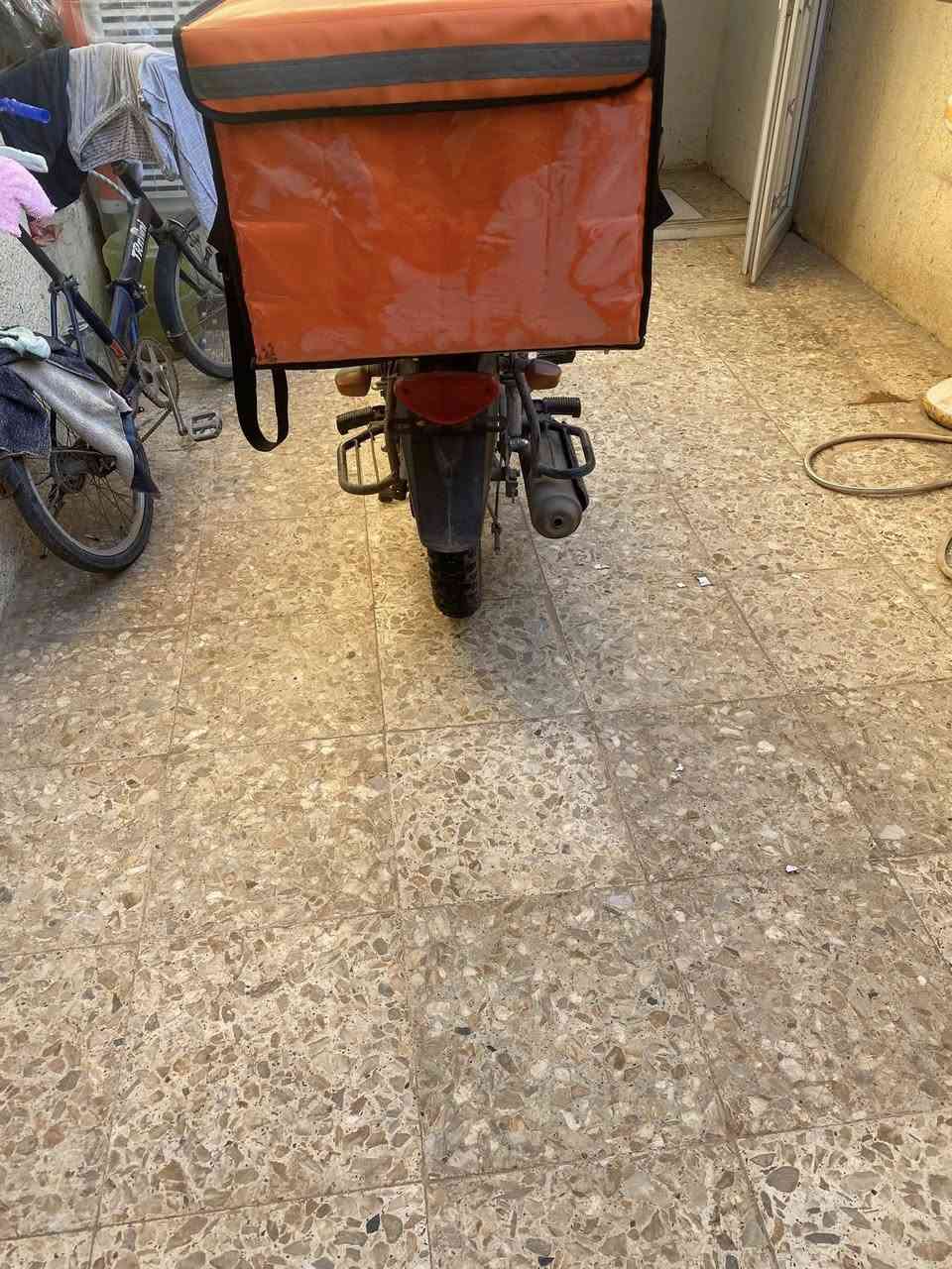 السلام عليكم دراحه بوكسر اكلاسك البيع السعر خمسميه وبيه مجال ***********
