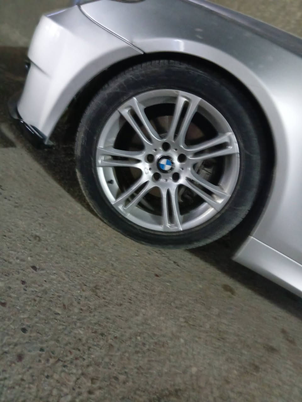 سلام عليكم اليوم وياله لبيع سعر 400$
رقم هاتف***********
