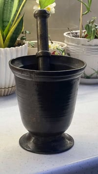 هاون نحاس • اصلي اثري • ٥٫٥كغم