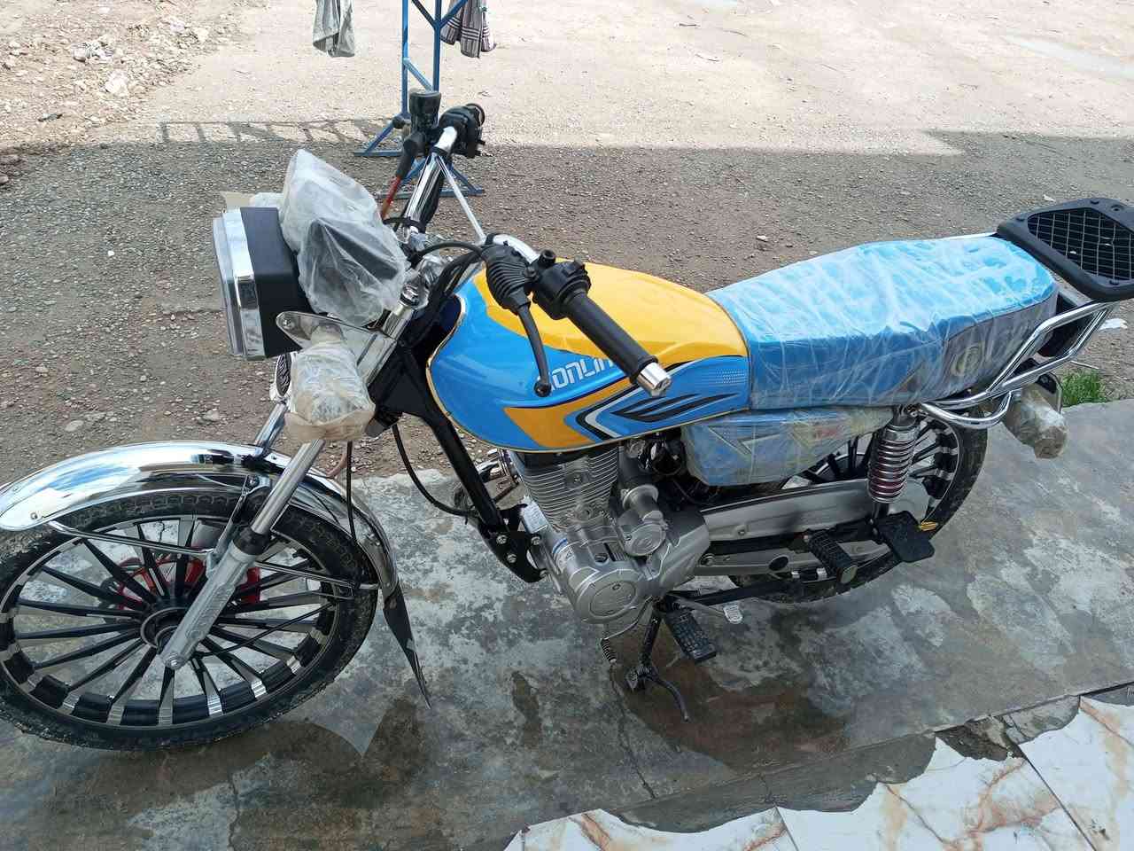 السلام عليكم للبيع دراجه مديل 25دراجه مكفوله كفاله عامه مابيه اي نقص دراجه حلوه مكان الدراجه سامراء منفيس موجود
السعر 775وبي مجال
للاستفسار ***********
