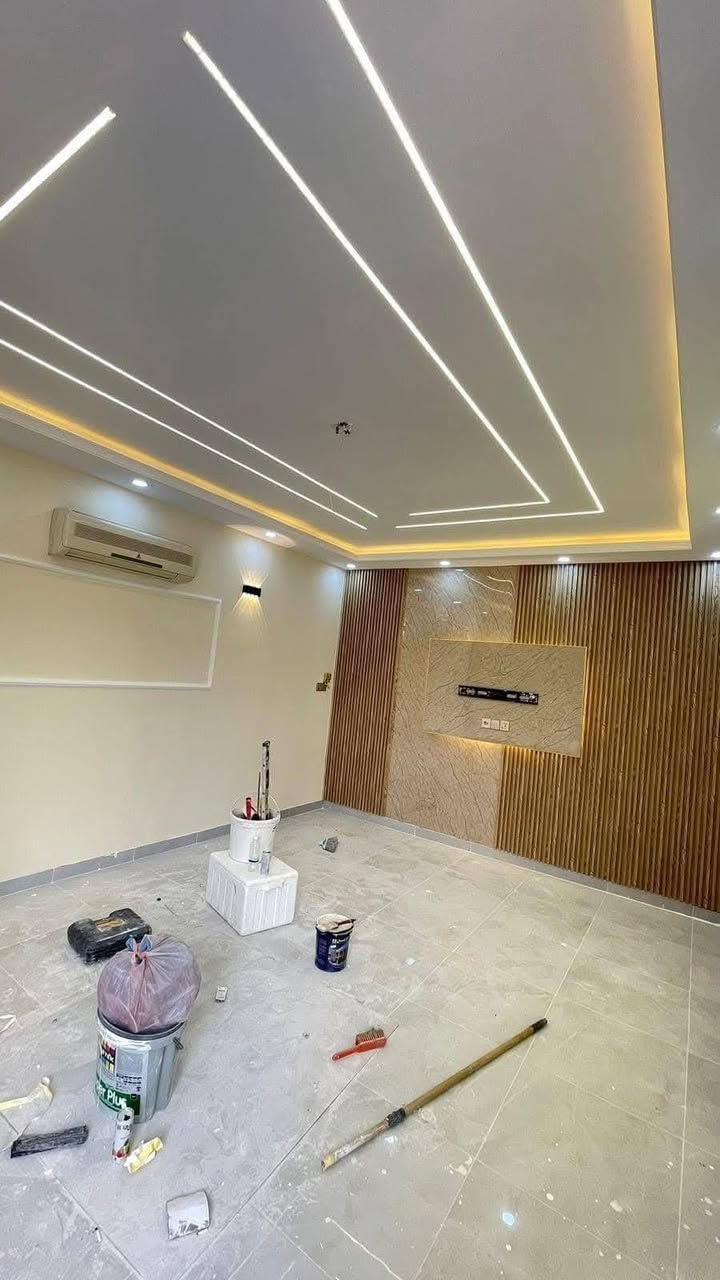 السلام عليكم
صباغ اشتغل داخل 
وخارج أنواع الصبغ 
والتصليح بسعار مناسبه 
عمل جبس بورد كافه الديكورات 
وعمل طلاء الأسطح بلوتر ستوب
الرقم الاستفسار خاص *********** مفتوح(يوجد كادر استلام بنايات عماره مدارس إشراف مهندس)
