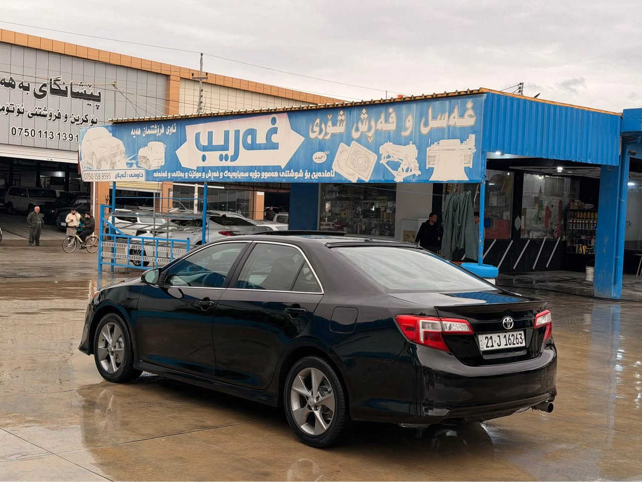 کامری ٢٠١٢ SE 
سلایت سپۆرت ٣ گێر کوشن جلد و کارەبای شاشە ئایپاد 
گێر و مەکینە بەشەرت 
تحویل غرامە بەشەرت 
بۆیاخ / ٢ پارچەی بۆیاخە بێ ناو 
ئێرباگ بەشەرت هەمووی شەریکەیە نەتەقیوە 
سەیارەکە نمونەیە لە جوانی هەموو گیانی بەشەرت
نرخ/ ١١٧ 
شوین/ رانیە 
کۆرەک /   *********** 
ئاسیا    /  *********** رانية, السليمانية
