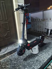 سكوتر لبيع نوعيه ألمانية بطاريه ليثيوم السرعه القصوى 50 مال اكبار بي ن...