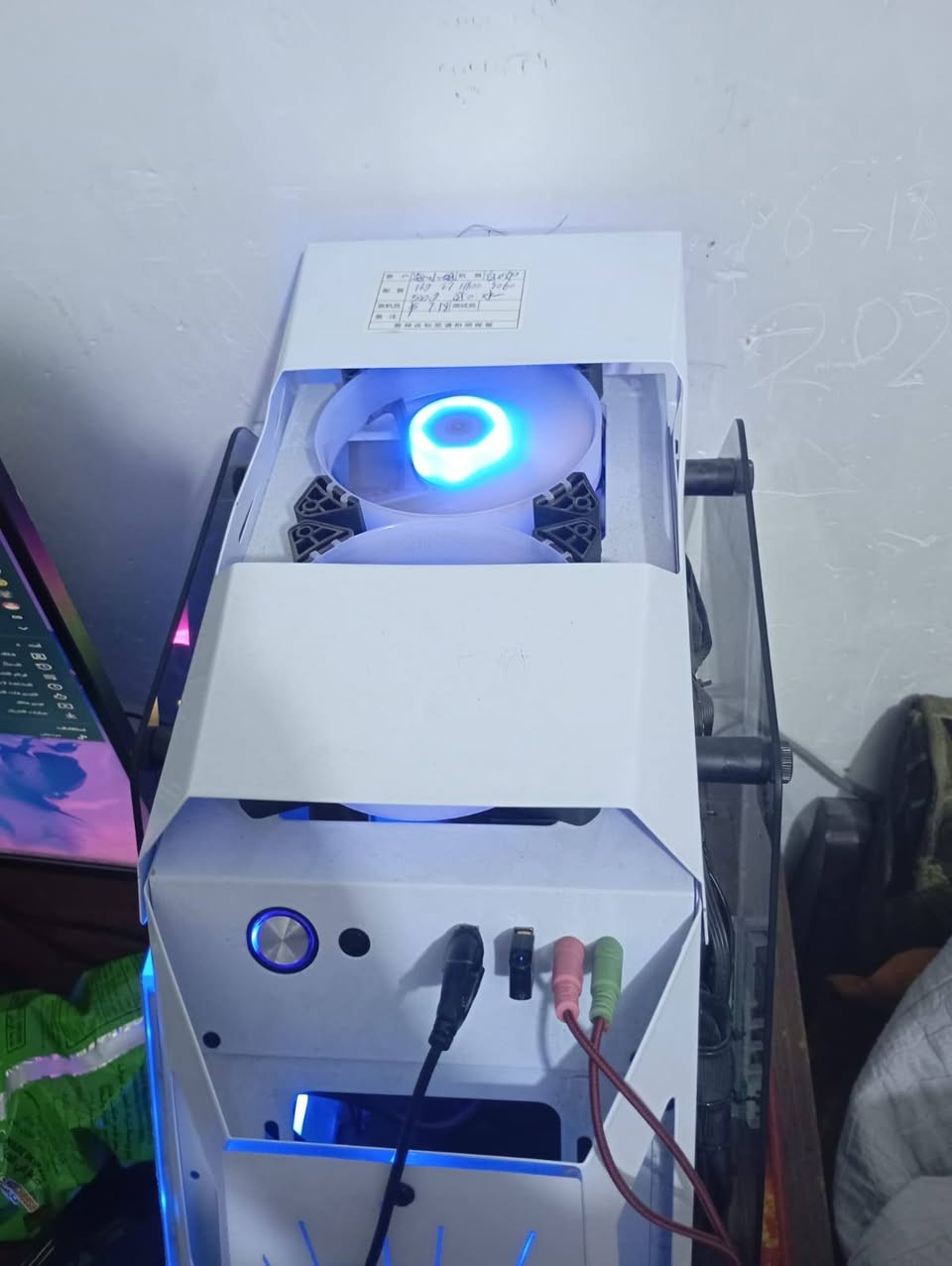 i7.11800h
كرت شاشه 2060كرفكز 
Ssd. 125.
M.2.512
HHd.1t
بور سبلاي 550
مذر بورد b450 
مبرد مأي سنغل + مبرد جديد ما شدود 3 فانات
السعر المطلوب مليون وخمسين
للتواصل واتساب ***********
