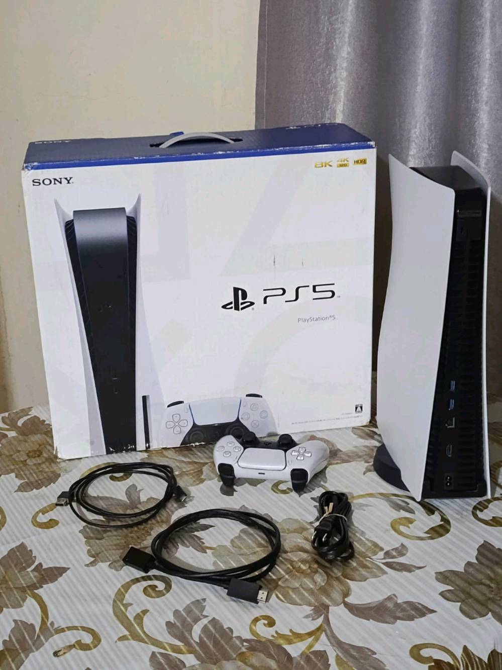 السلام عليكم
PS5 فات استخدام شخصي للبيع مثل ما موضح بالصور ملحقات كاملة الاصلية و الجهاز شرط لا مفتوح لا مصلح
جوستك وحده الاصلية تجي ويه الجهاز
+قرص GTA5 نسخة الفايف
+قاعدة تبريد الجهاز و شحن الجوستكات مكاني ديالى بعقوبة المجمع الصناعي ***********