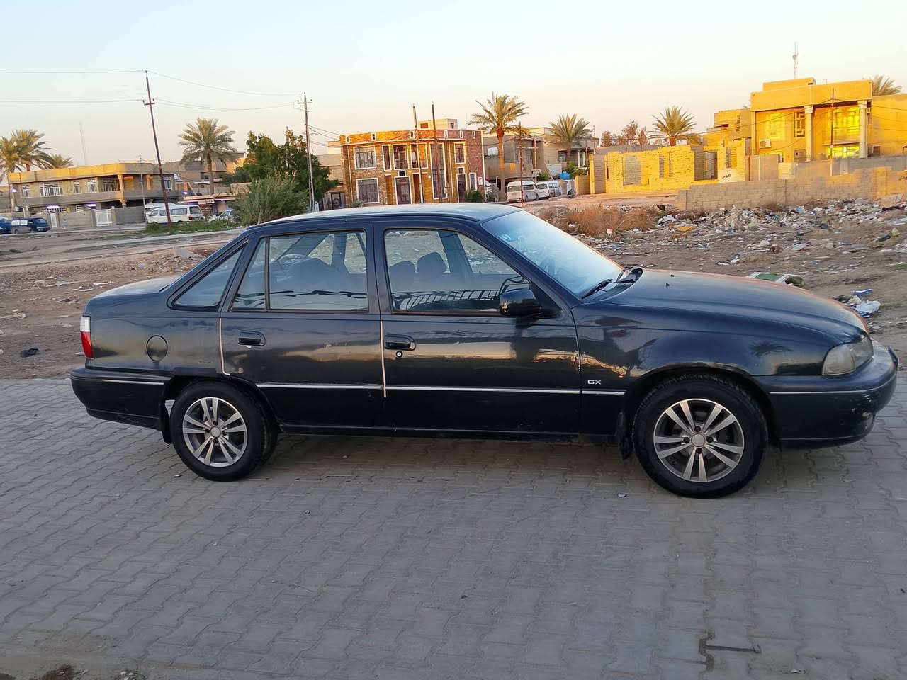 سلام عليكم دايو سلو  موديل 95 جديده معنه الكلمه وضع شركه ماشيه 280 الف حقيقي ترايهه زيرو  ميكانيك لوك رقم بغداد باسمي تحويل مباشر لاستفسار *********** سعر 40$
