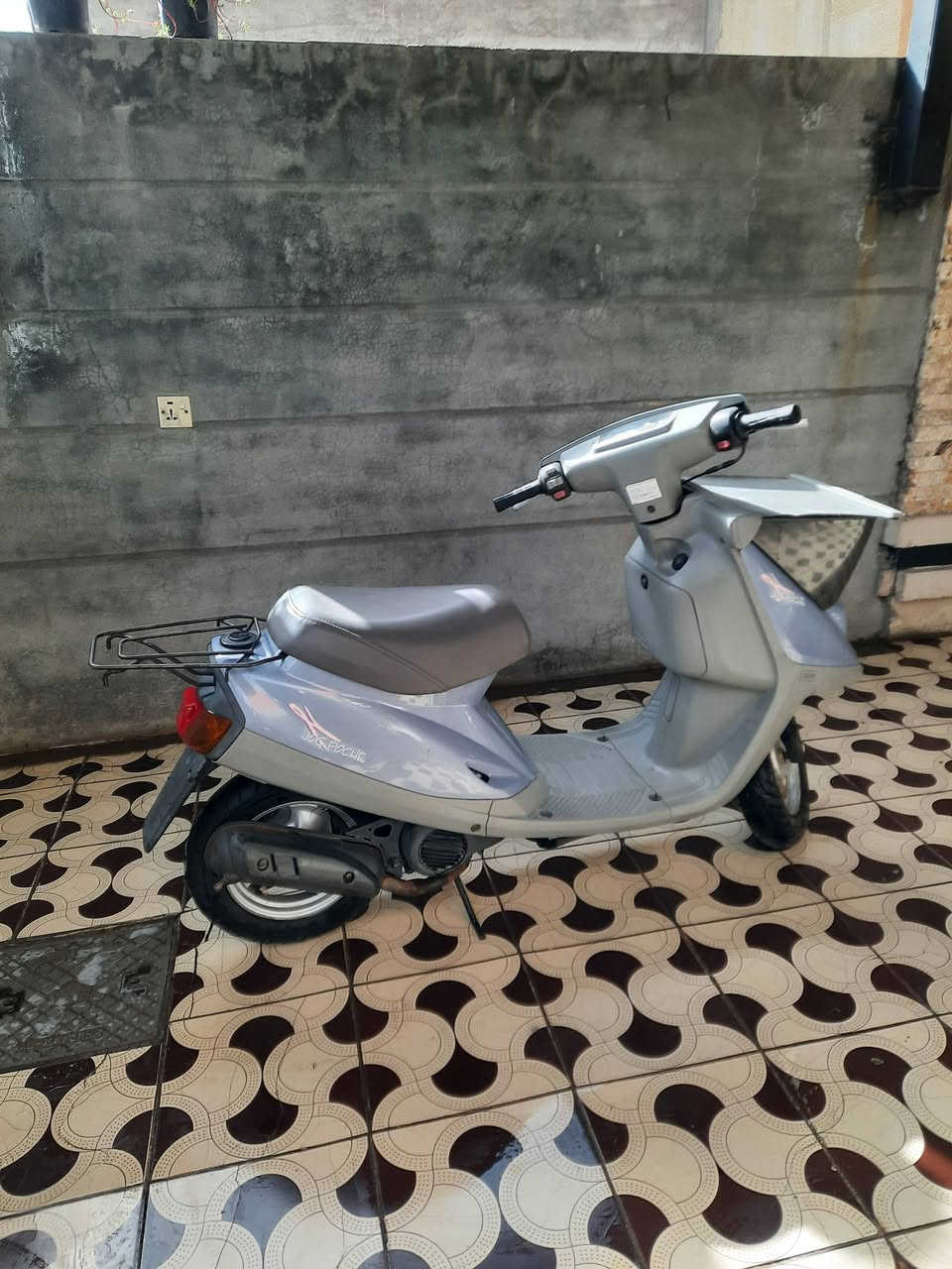 دراجة ياماها ياباني رمبة جديدة ماشية ٦٠٠٠ مكانها بغداد حي الجامعة الاتصال على الأرقام *********** ***********
