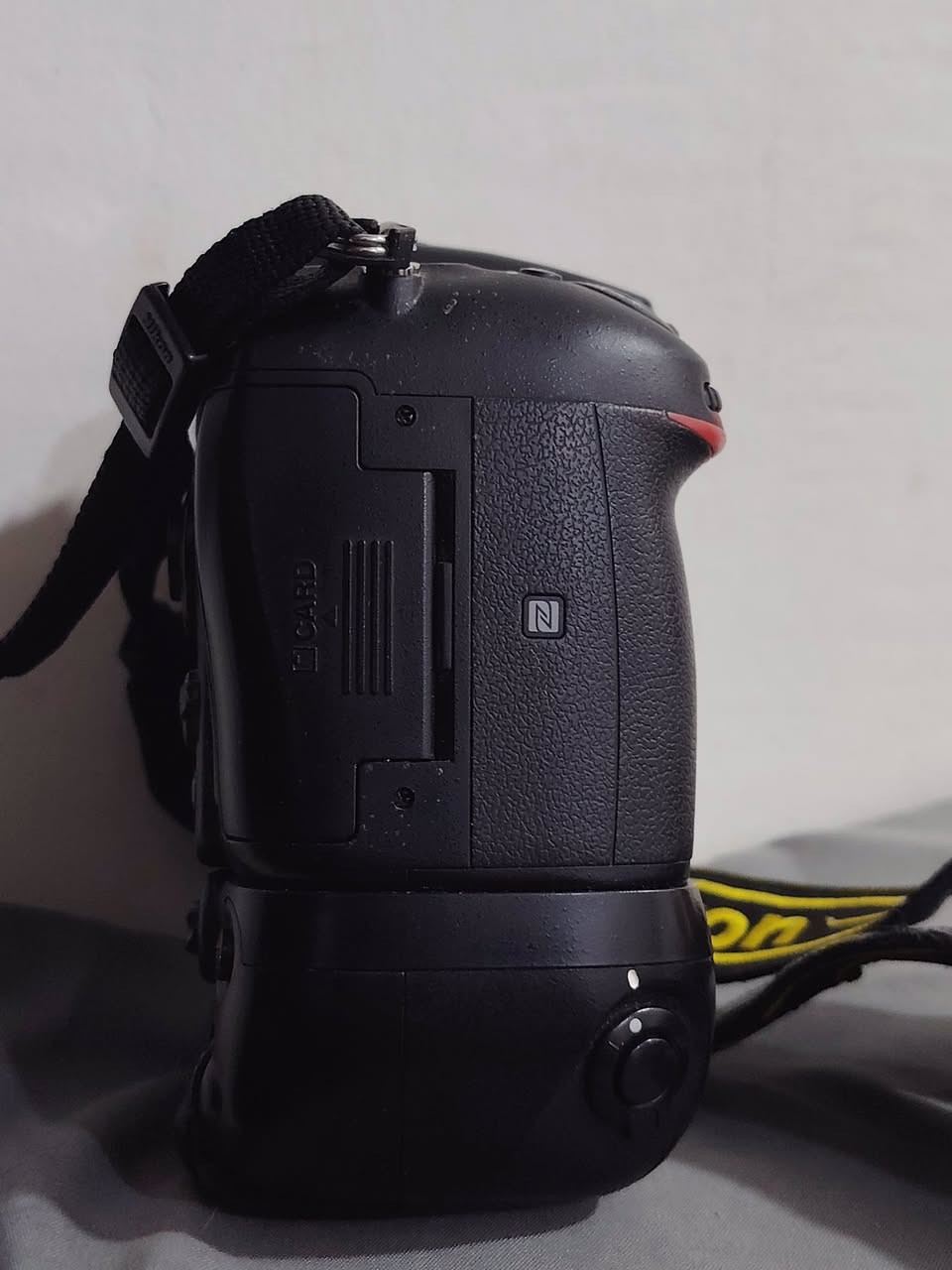 كامره للبيع NIKON 7200
السعر ٦٥٠ ‏ بيها مجال￼.  

كرب
بطاريه اضافيه
شاحنه اصليه
حزام


**إذا كنت صاحب هذا الإعلان وتريد حذفه لأي سبب، رجاءا أرسل رسالة إلى الدعم الفني**