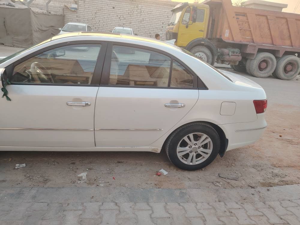 سوناته ٢٠١٠ فول عده تحكم ولبصمه
بيه صفحه وداخل قليل مكينه٢٤٠٠ بحاله جيده مكفول هوه والكير مكان السياره نجف رقم انكليزي بابل *********** النجف, العراق
