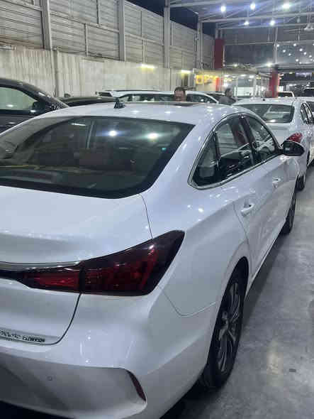 سلام عليكم 
ايدو بلي 2024 سياره جديده 
فول مواصفات
4كامرات 
بانروما 
بصمه ترحيب 
داخل احمر 
مري شفط 
تدفئه تبريد مقاعد 
سايد بريك بصمه 
فول سياره للاخير اعلئ مواصفات 
رقم بغداد 
سعر 130 بيها مجال 
***********
